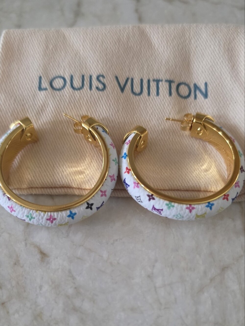 Gold and Multicolor Hoop Earrings Indistinguishable! Comes W/gift๐๐ฅ๐ฅ๐ - Picture 10 of 10